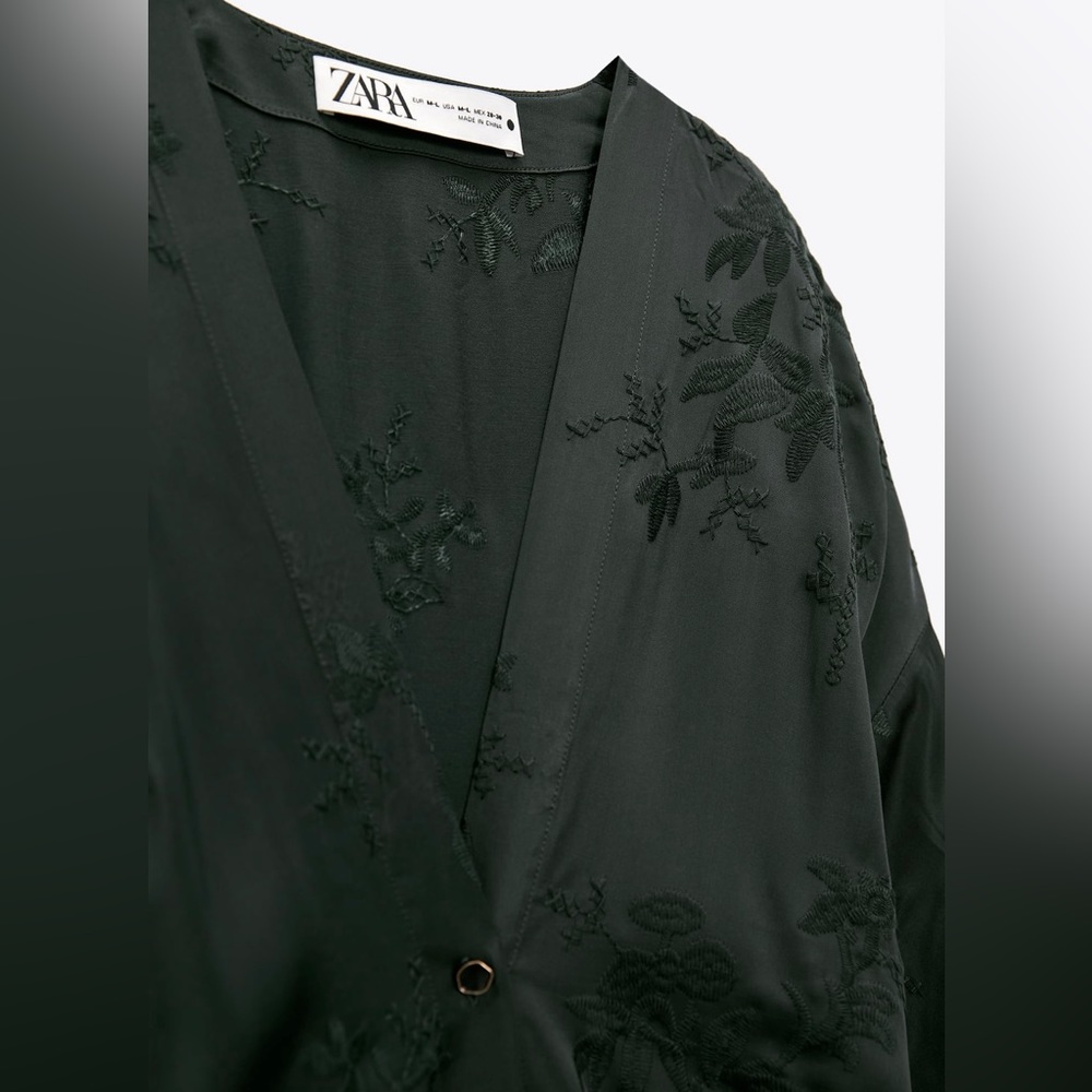 Super Cute Green Embroidered Satin Effect Kimono